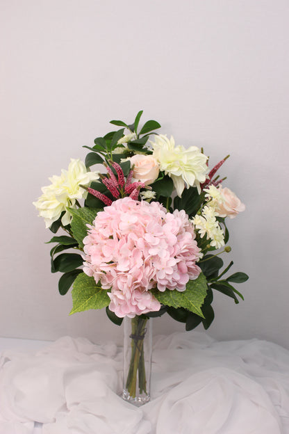 Light Pink Rose and Hydrangea Bouquet '88'