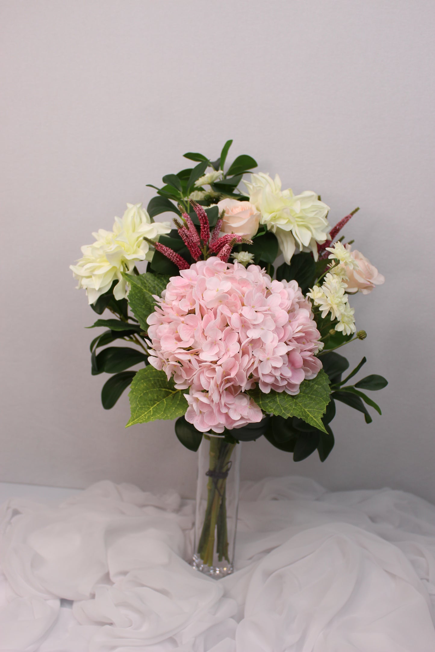 Light Pink Rose and Hydrangea Bouquet '88'