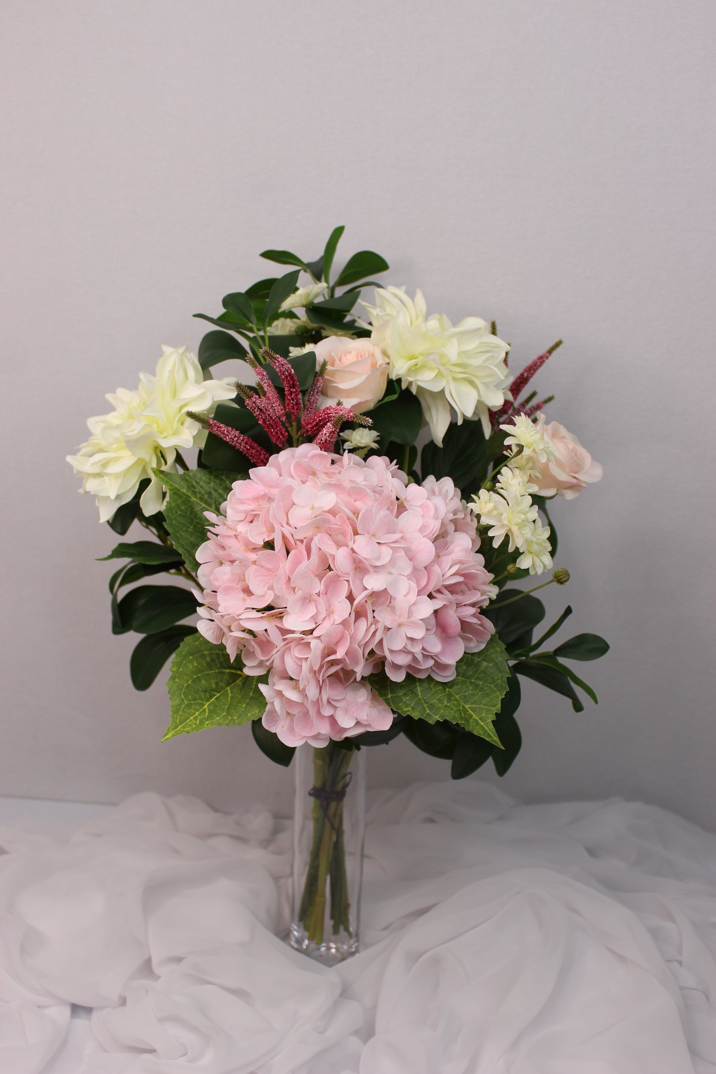 Light Pink Rose and Hydrangea Bouquet '88'