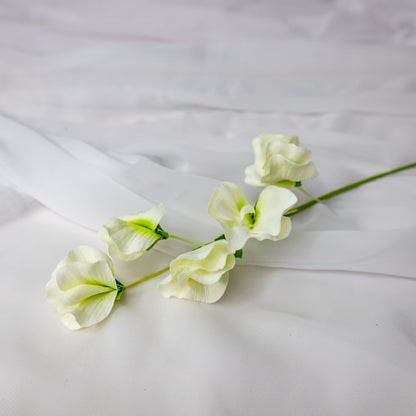 artificial white sweet pea