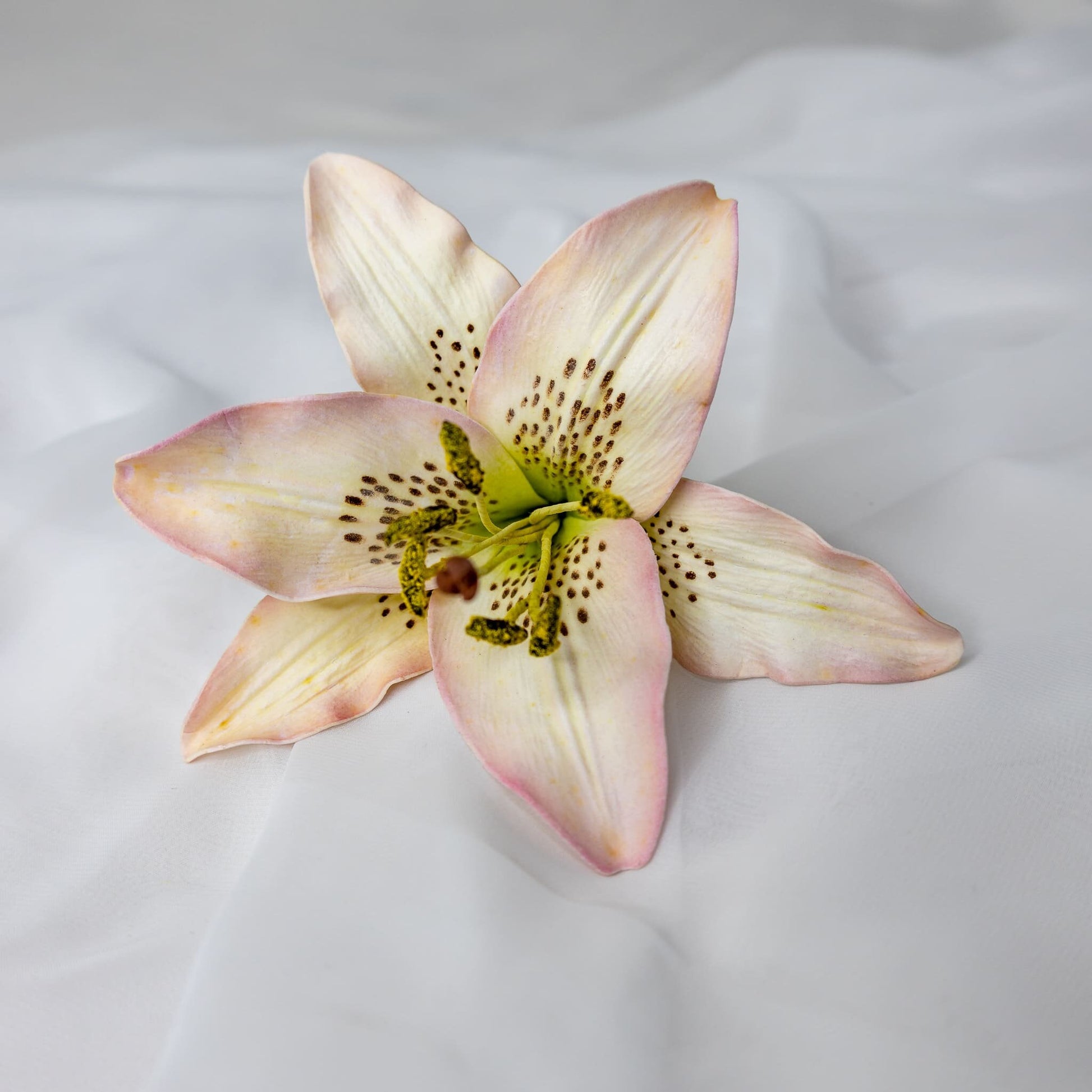 artificial light pink asiatic lily