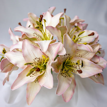 artificial light pink asiatic lilies